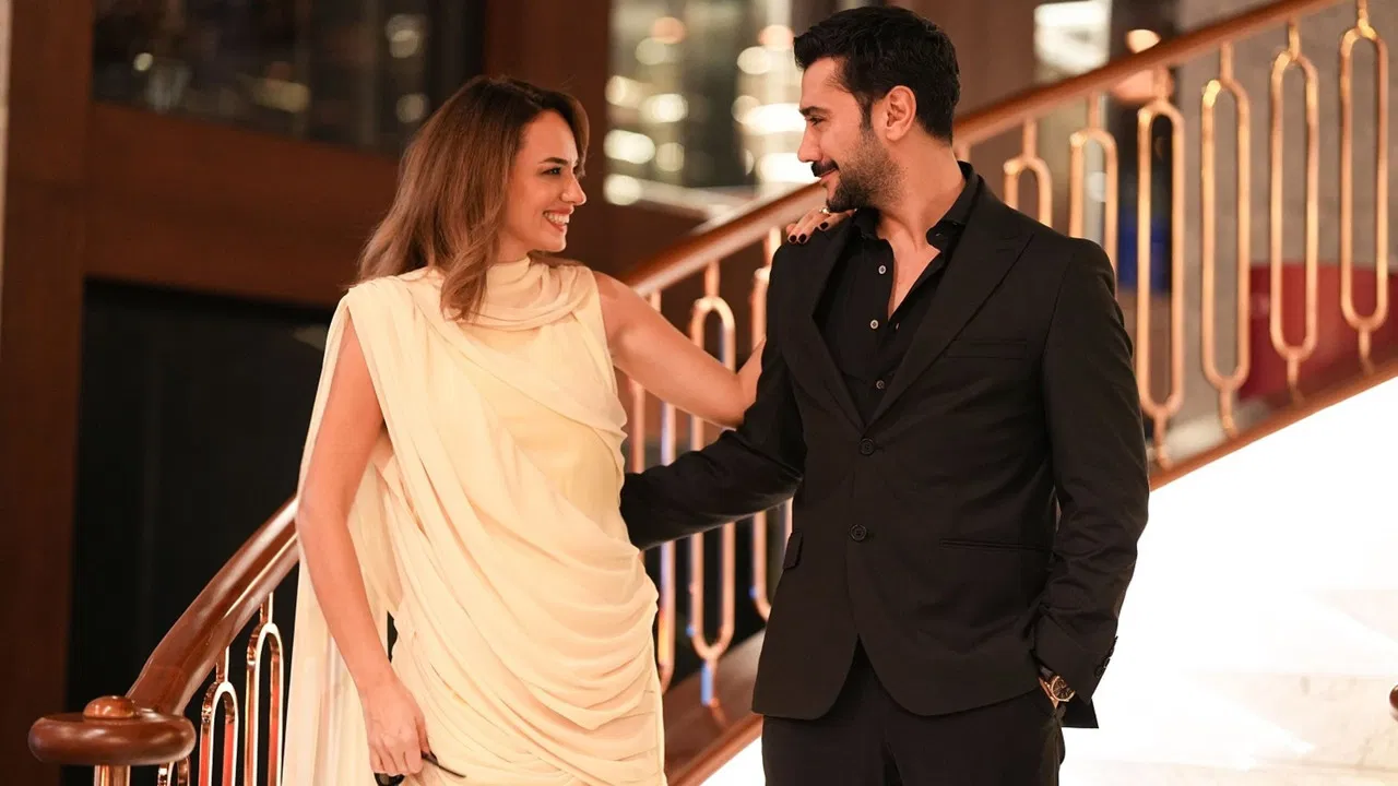 Ruya Gibi backdrop 5